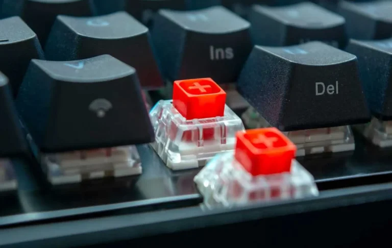 چگونه کیبورد مکانیکال لاجیتک خود را با تعویض کی‌کپ‌ها (Keycaps) شخصی‌سازی کنیم؟